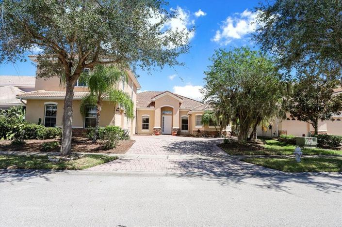 Image No.1-Propriété de 6 chambres à vendre à Kissimmee