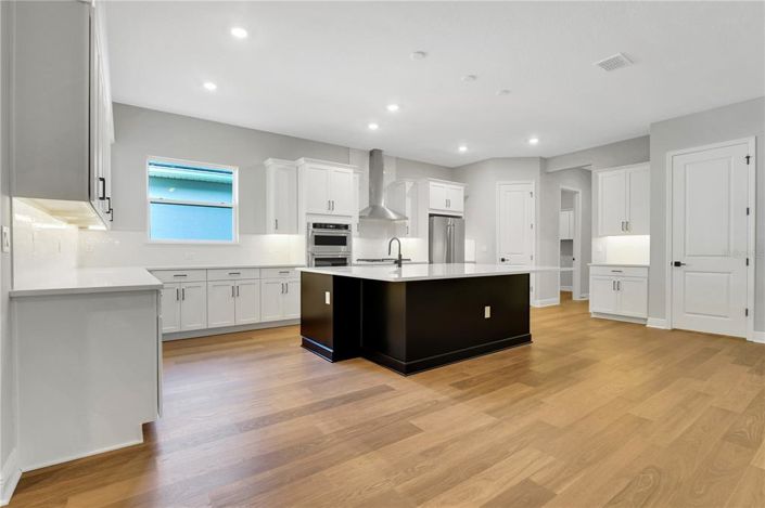 Image No.20-4 Bed Property for sale