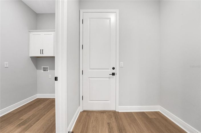 Image No.29-4 Bed Property for sale