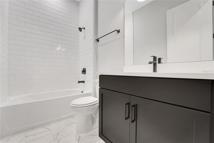 Image No.35-4 Bed Property for sale