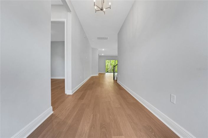 Image No.4-4 Bed Property for sale