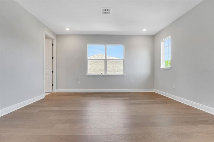 Image No.53-4 Bed Property for sale