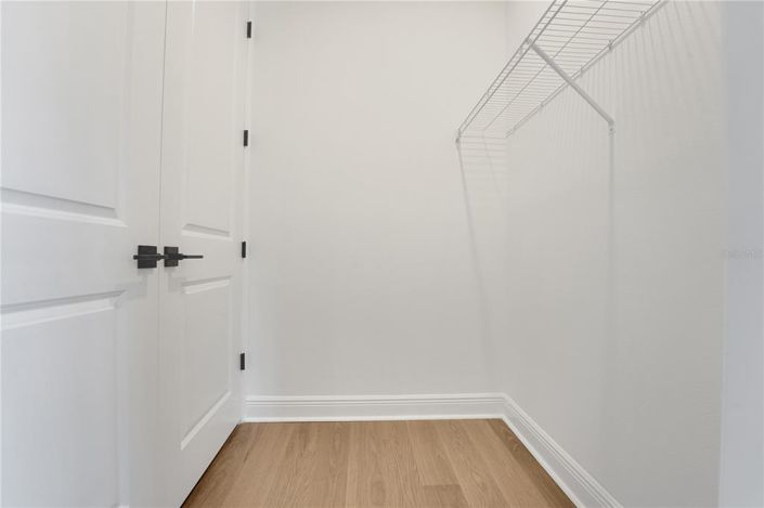 Image No.54-4 Bed Property for sale