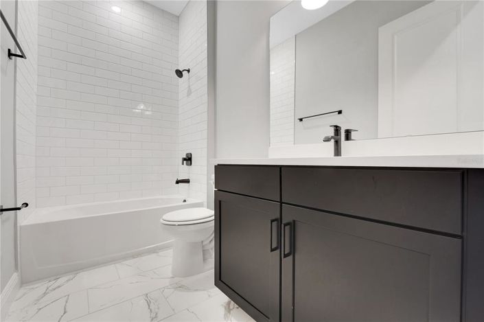 Image No.9-4 Bed Property for sale