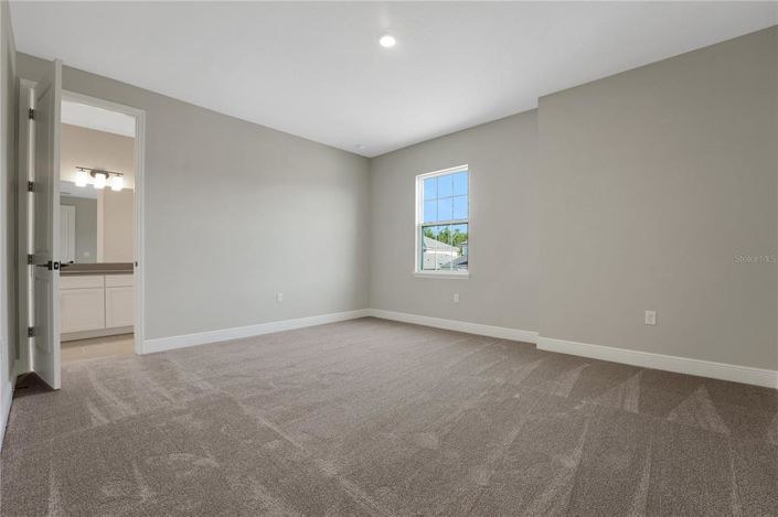 Image No.23-6 Bed Property for sale