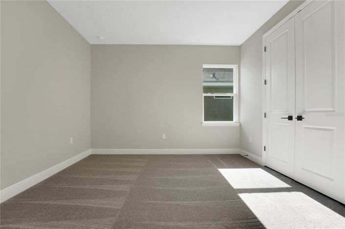 Image No.26-6 Bed Property for sale