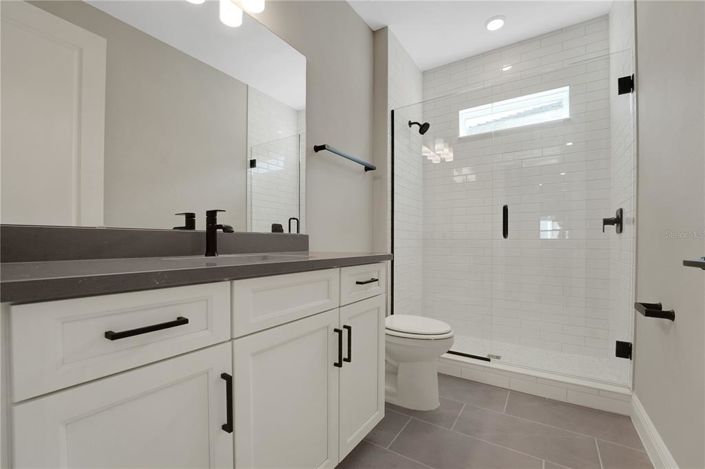 Image No.31-6 Bed Property for sale