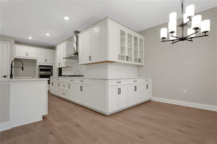 Image No.39-6 Bed Property for sale