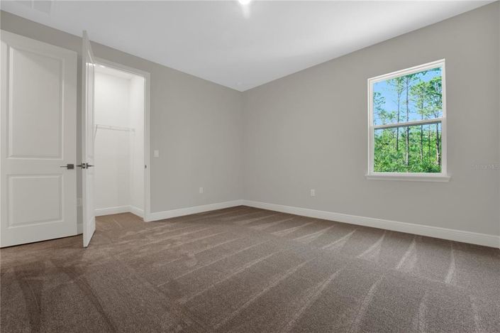 Image No.5-6 Bed Property for sale