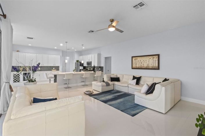 Image No.18-4 Bed Property for sale