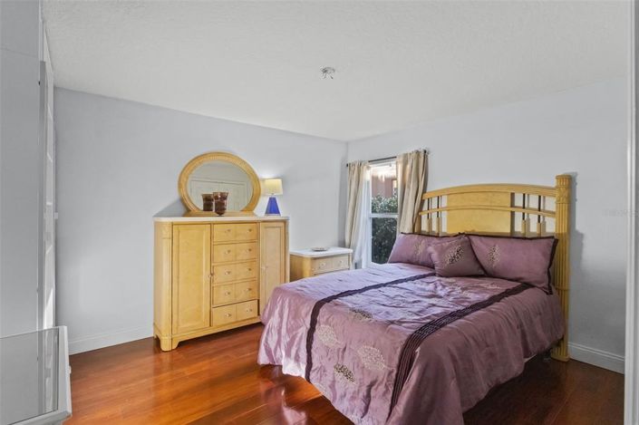 Image No.29-4 Bed Property for sale