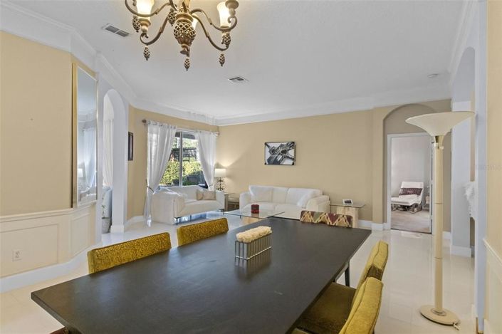 Image No.5-4 Bed Property for sale