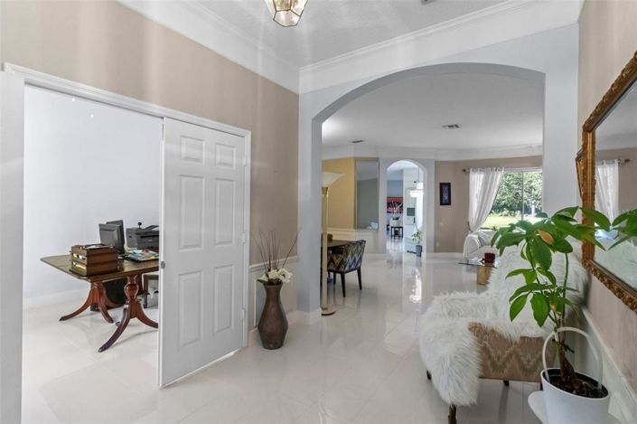 Image No.7-4 Bed Property for sale