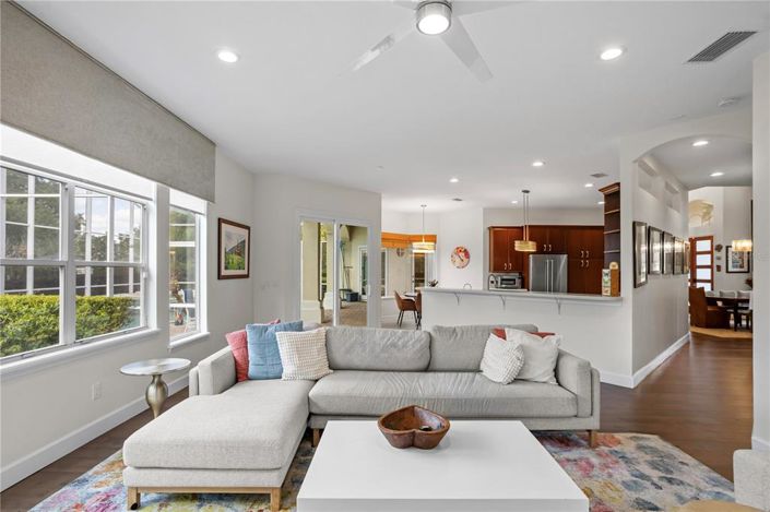 Image No.11-4 Bed Property for sale