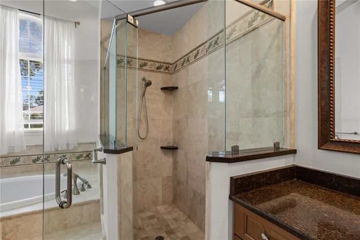 Image No.27-4 Bed Property for sale