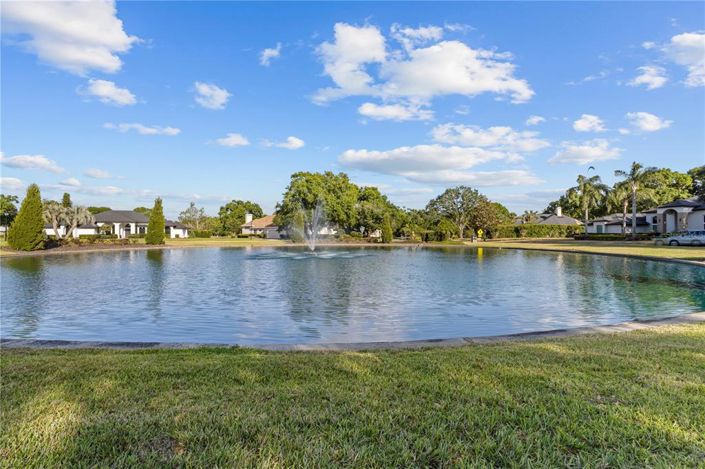 Image No.56-4 Bed Property for sale