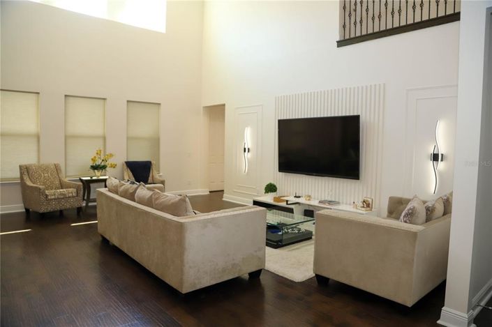 Image No.15-5 Bed Property for sale