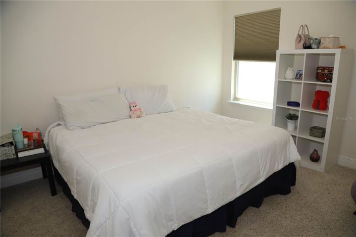 Image No.17-5 Bed Property for sale