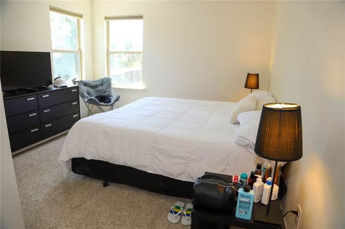 Image No.20-5 Bed Property for sale