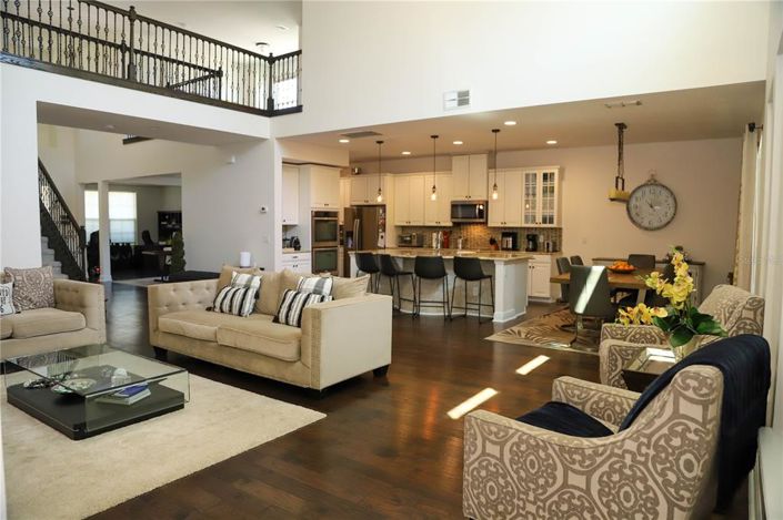 Image No.6-5 Bed Property for sale