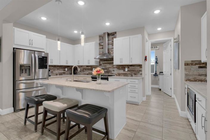 Image No.11-4 Bed Property for sale