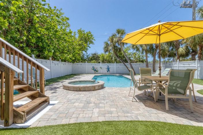 Image No.3-Propriété de 3 chambres à vendre à Holmes Beach