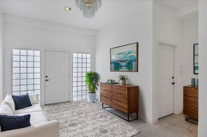 Image No.11-3 Bed Property for sale