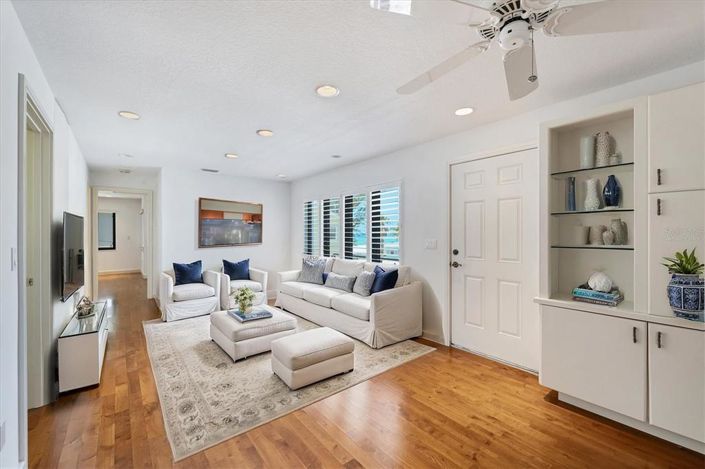 Image No.14-3 Bed Property for sale