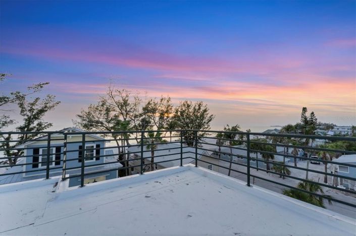 Image No.7-3 Bed Property for sale