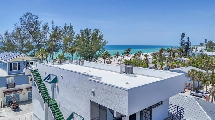 Image No.9-3 Bed Property for sale