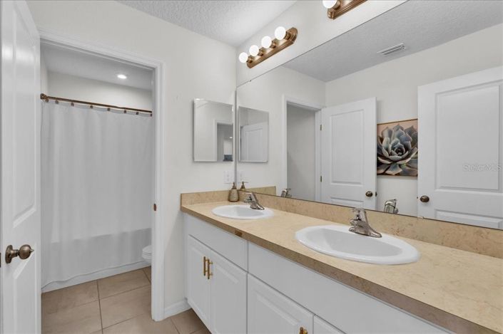 Image No.13-Propriété de 4 chambres à vendre à Kissimmee