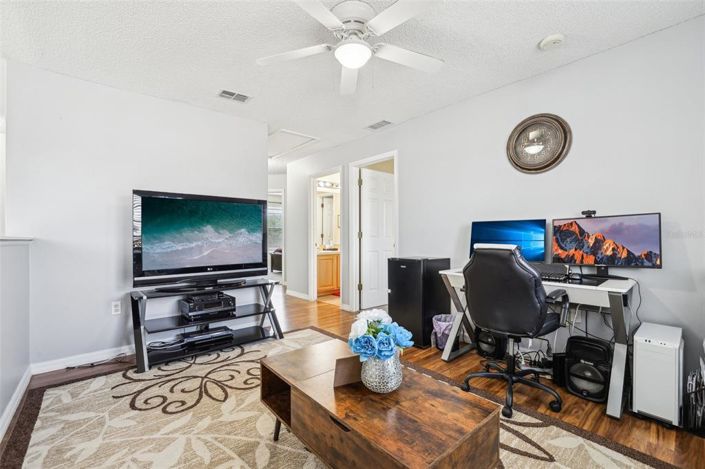 Image No.26-4 Bed Property for sale