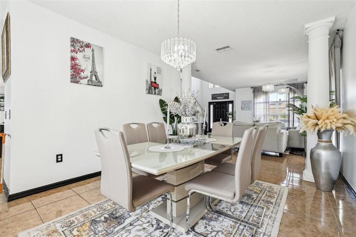 Image No.4-4 Bed Property for sale