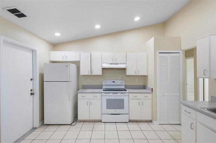 Image No.10-Propriété de 4 chambres à vendre à Clermont