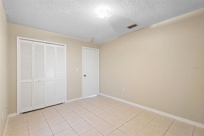 Image No.23-Propriété de 4 chambres à vendre à Clermont