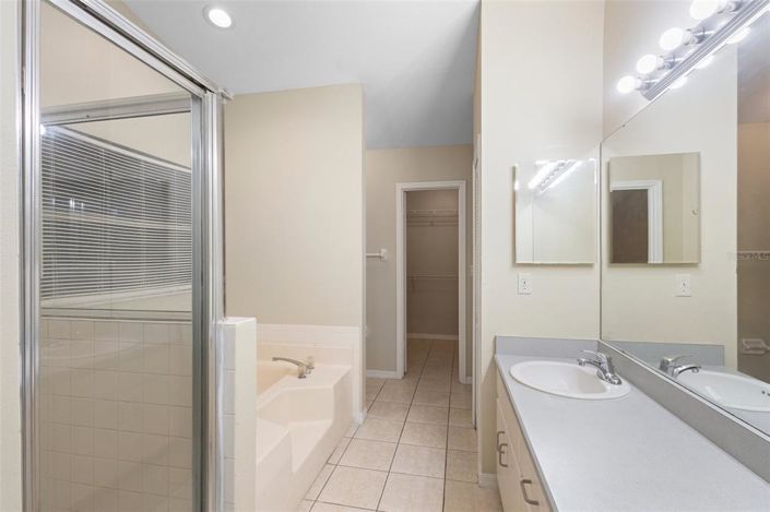 Image No.30-Propriété de 4 chambres à vendre à Clermont