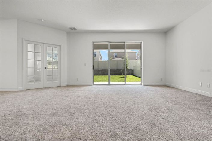 Image No.10-4 Bed Property for sale