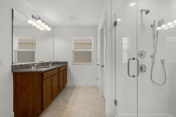 Image No.22-4 Bed Property for sale