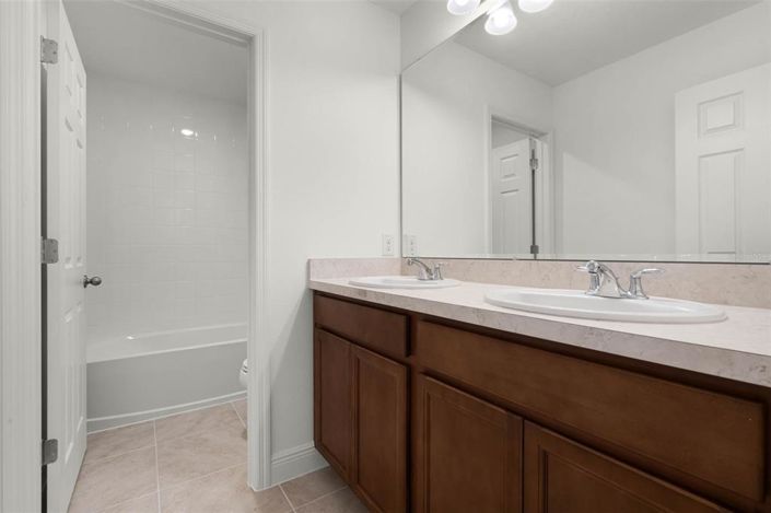 Image No.33-4 Bed Property for sale