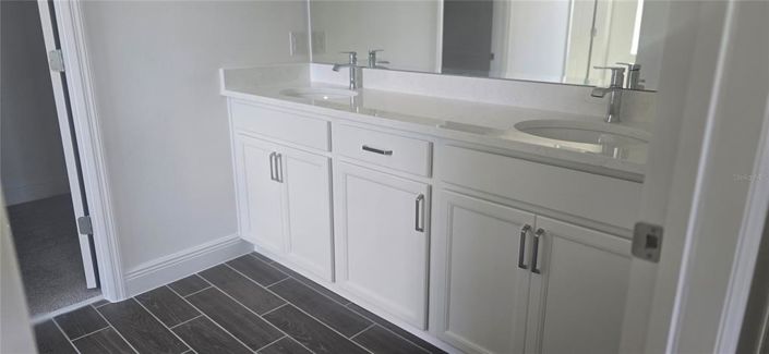 Image No.7-Propriété de 4 chambres à vendre à Clermont