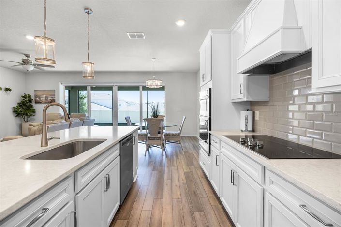 Image No.14-4 Bed Property for sale