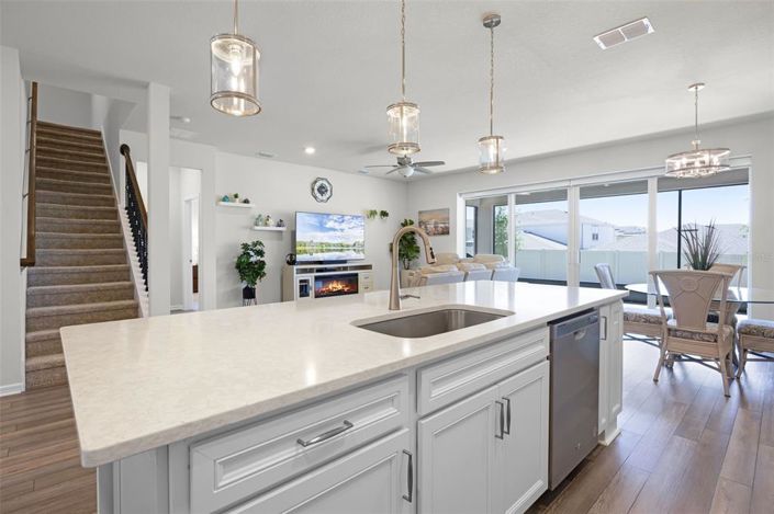 Image No.15-4 Bed Property for sale