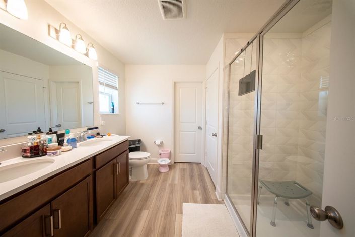 Image No.33-Propriété de 4 chambres à vendre à Clermont