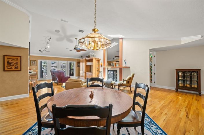 Image No.10-4 Bed Property for sale