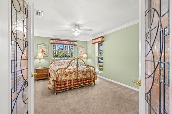 Image No.26-4 Bed Property for sale