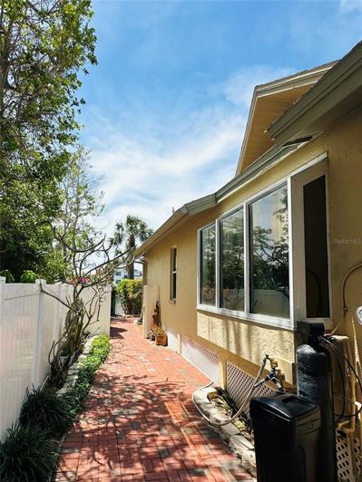 Image No.52-4 Bed Property for sale