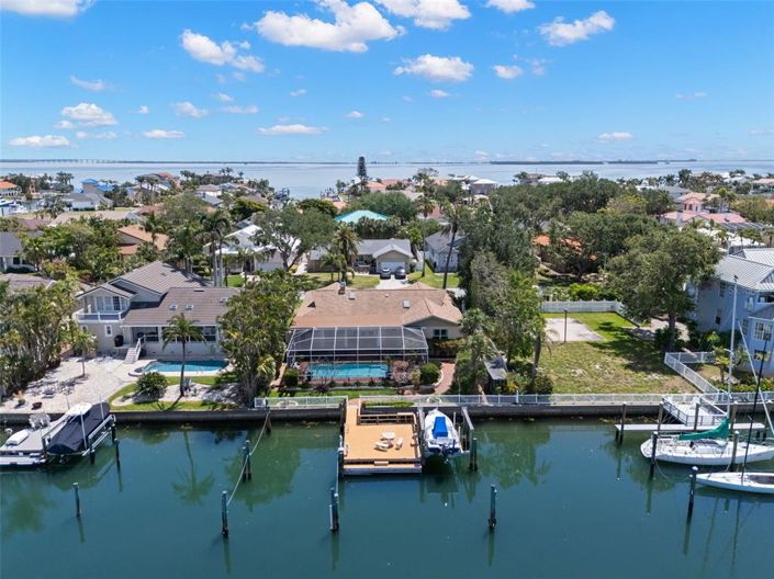 Image No.64-4 Bed Property for sale