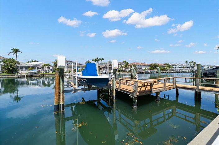 Image No.66-4 Bed Property for sale