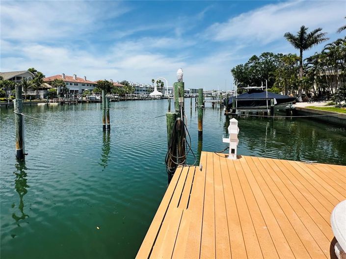 Image No.70-4 Bed Property for sale