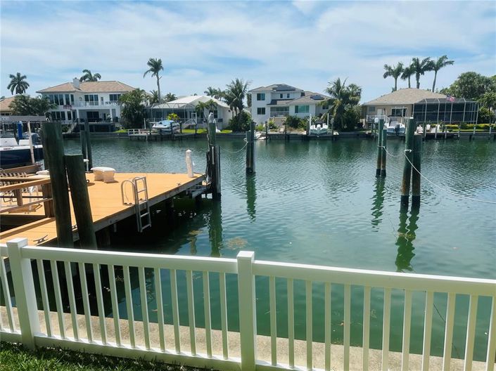 Image No.72-4 Bed Property for sale